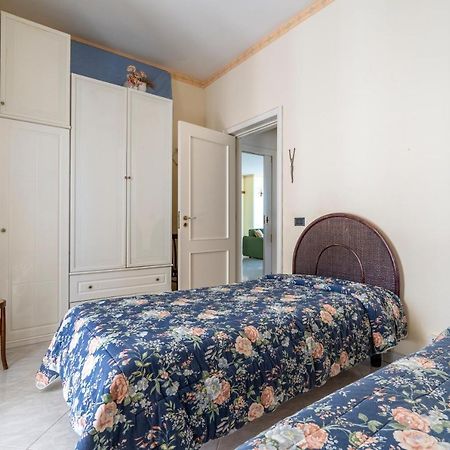 Grazia Attic Apartment With Terrace Trani Exteriör bild